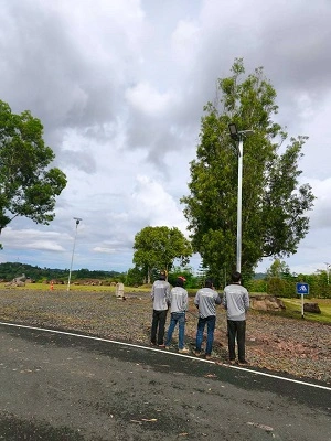 งานติดตั้งเสาไฟถนนโซล่าเซลล์ รุ่น NSS-120ix เสาสูง 6 เมตร ติดตั้งที่ จ.เพชรบูรณ์